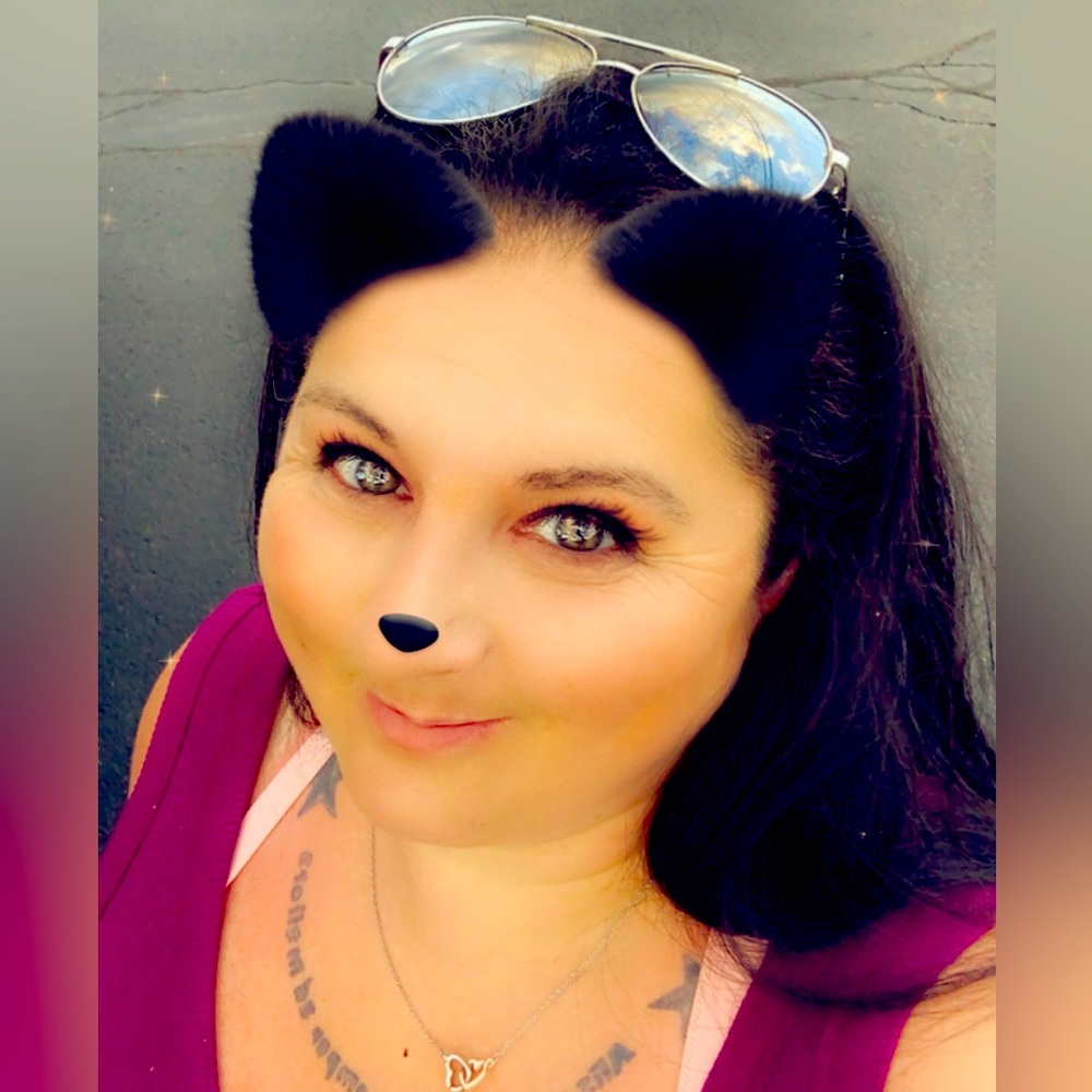 Meet your Posher, Tiffanie